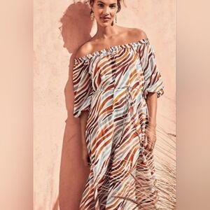 Ann Taylor Zebra Stripe Boatneck Mid Dress (Belt Not Included)